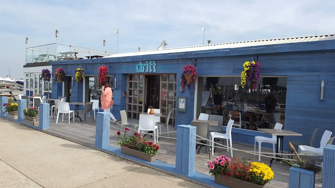 Square Rigger Hayling Island